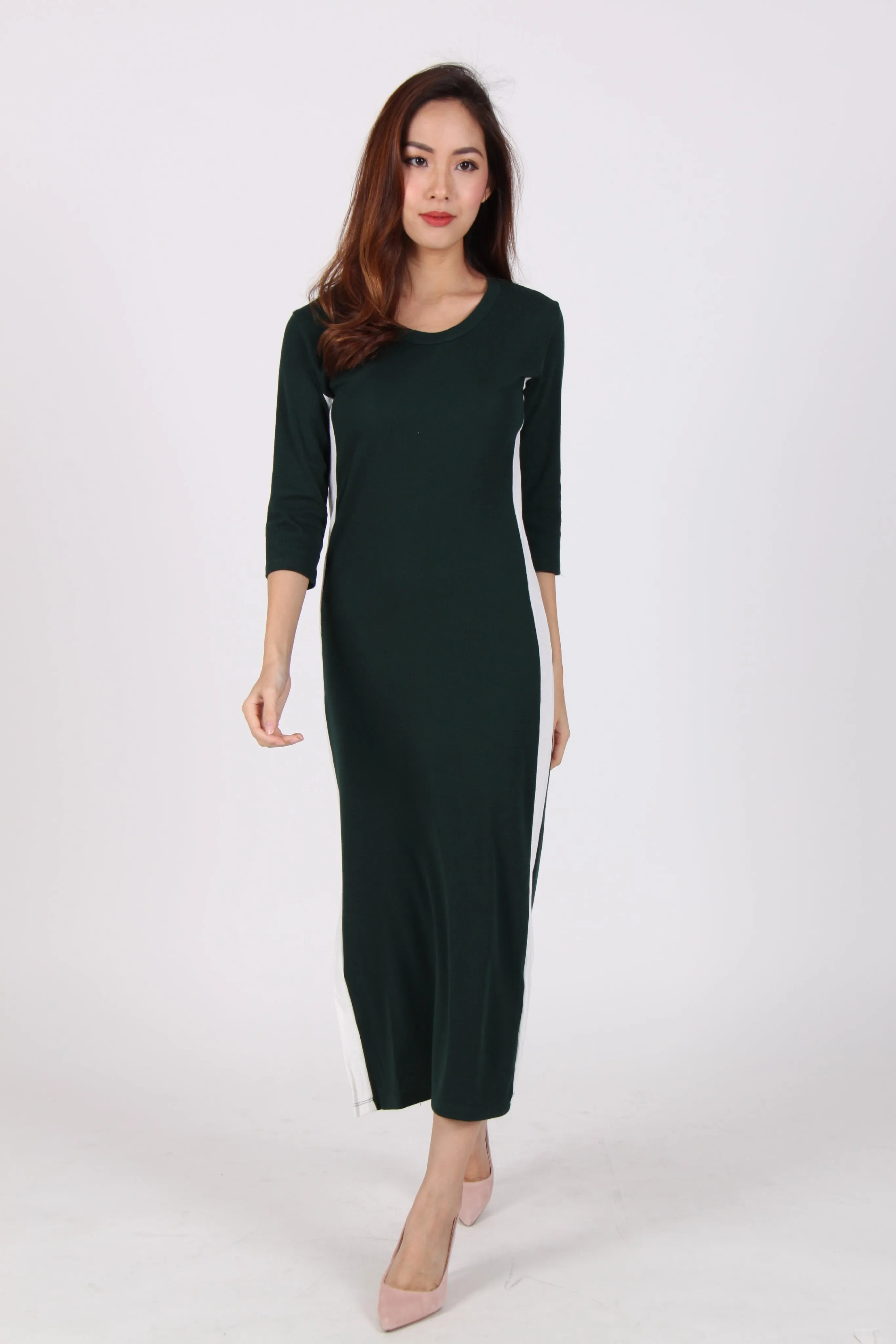 Contrast Quarter Sleeve Side Slit Midi Dress in Dark Green