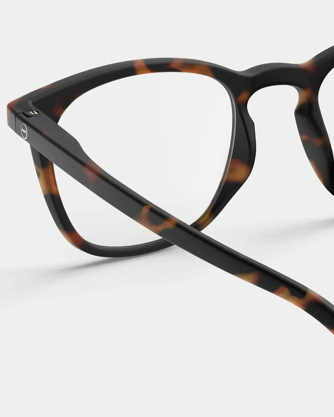 #E READING GLASSES IN TORTOISE - IZIPIZI