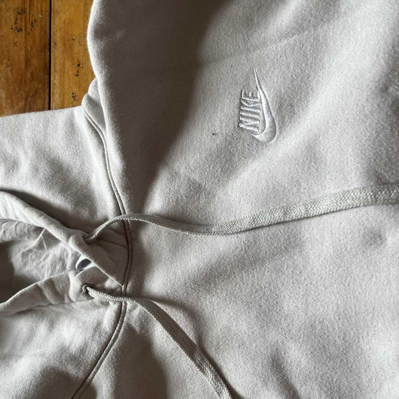 Nike Men's White and Cream Hoodie