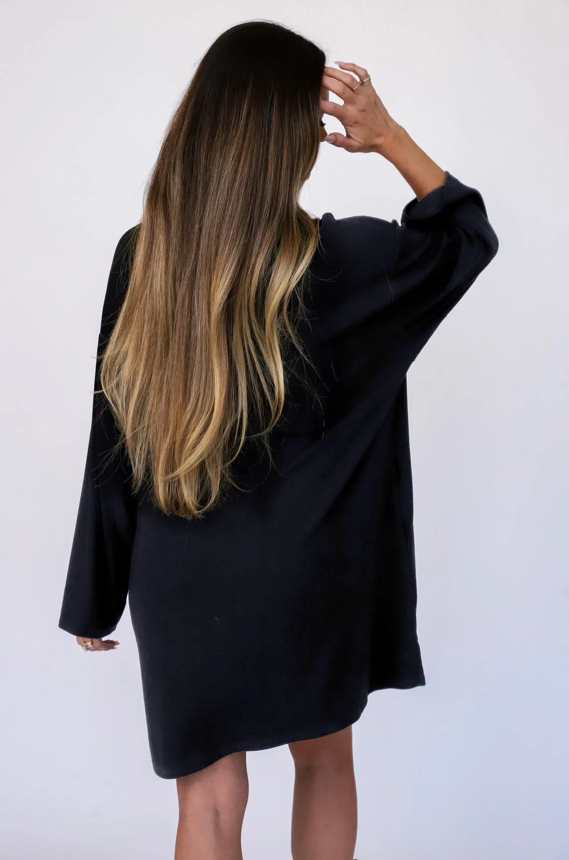 Out Of Pocket Dress Long Sleeve Black