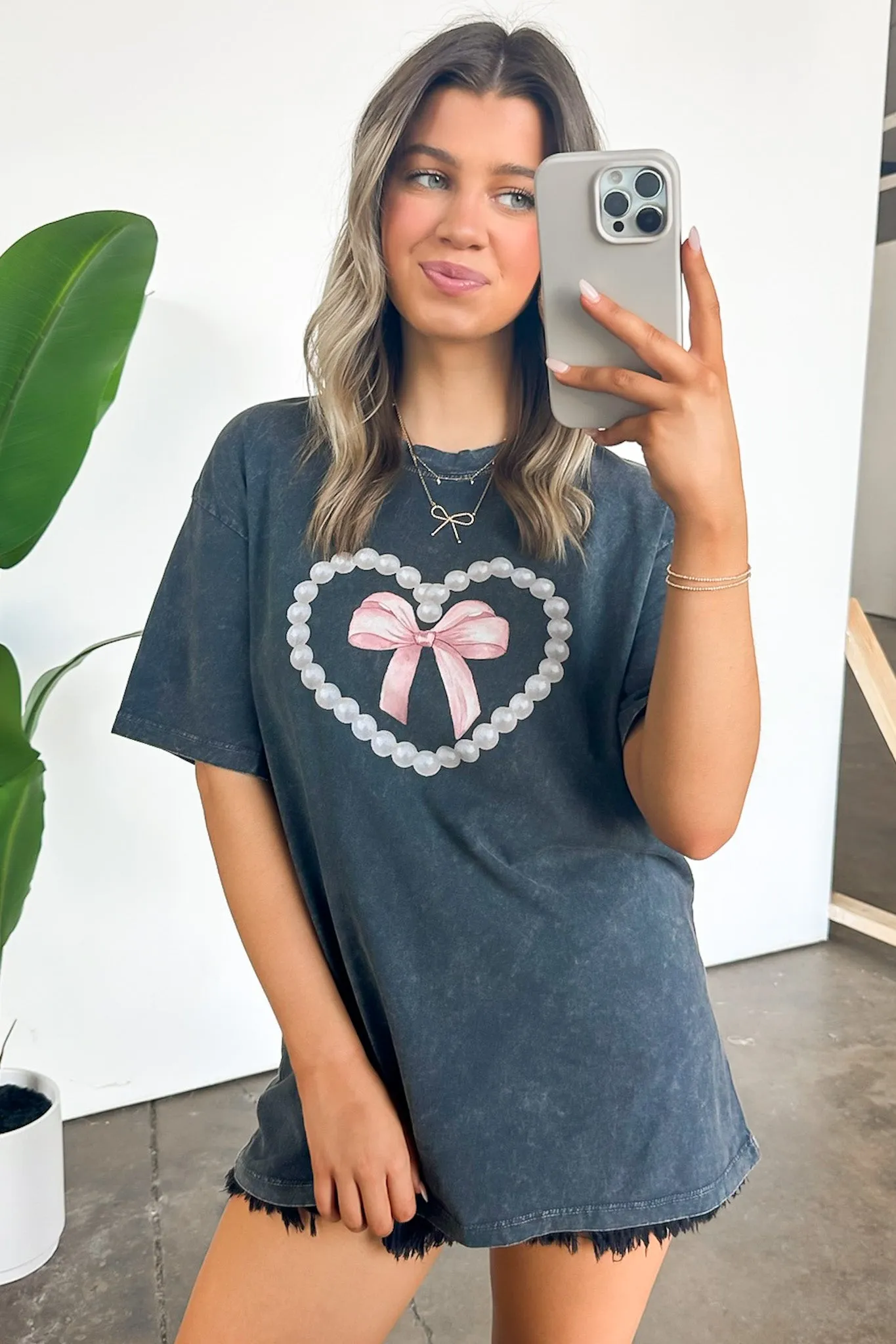 Pearls and Bows Vintage Graphic Tee