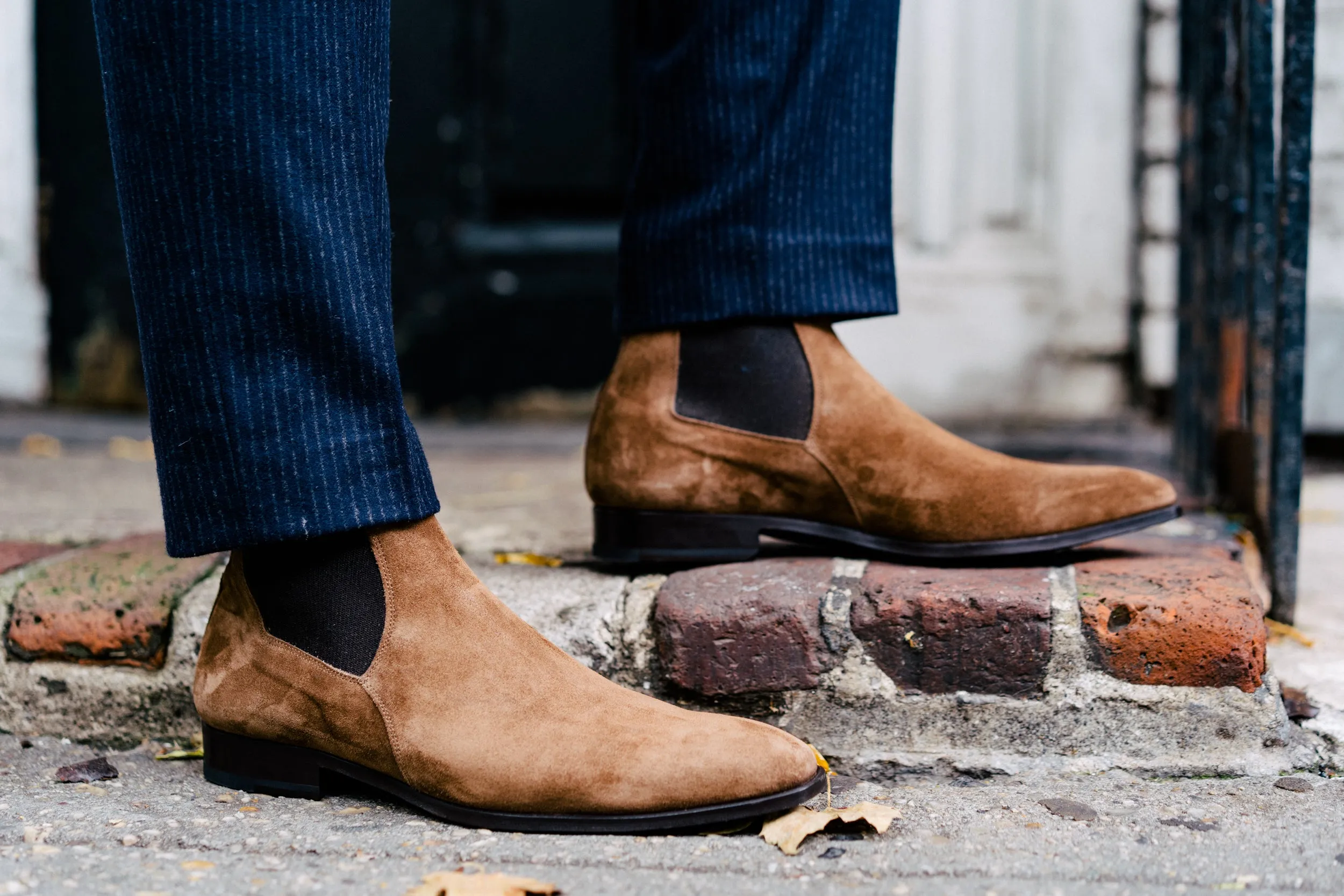 The Wayne Low-Cut Chelsea Boot - Martora Suede