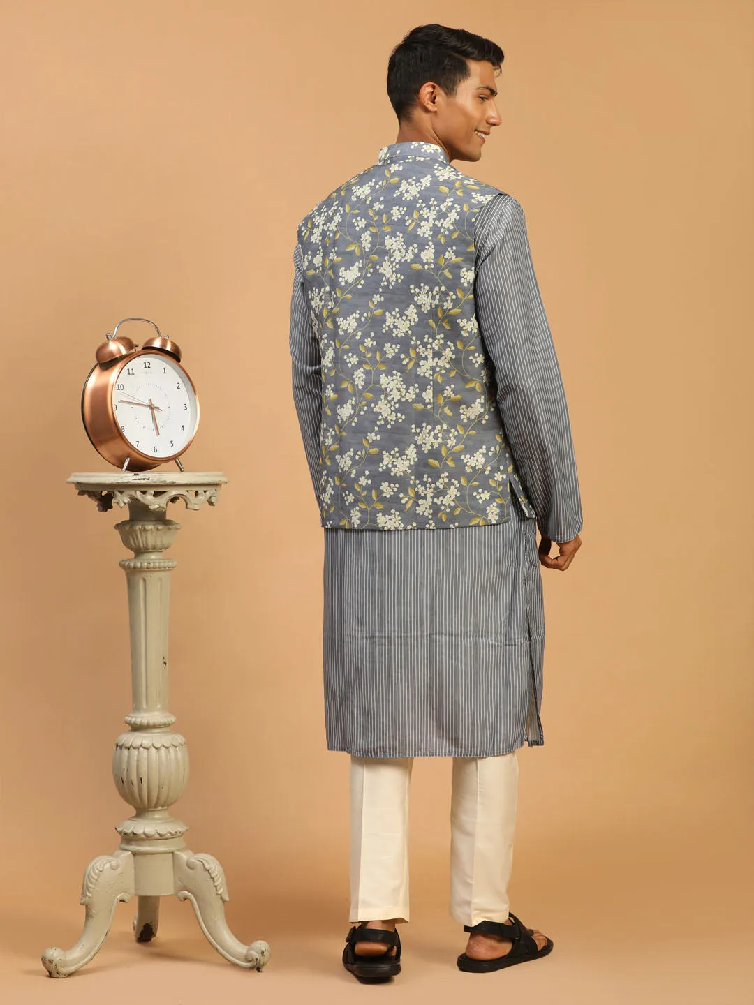 VASTRAMAY Men's Grey Printed Nehru Jacket And kurta With Cream Viscose Pant Set